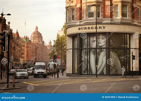 burberry cafe harrods|department stores that sell burberry.